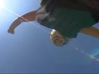 Голям red(super phat ass!!)fucked в мрежести чорапогащници