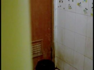 এশিয়ান তরুণ নারী ঝর্না গোপন