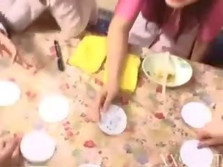 Възрастен филм игра до нещо надясно след drink2