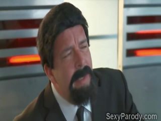 Extraterrestrial 女同志 xxx 夹 在 男人 在 黑色 xxx 滑稽模仿