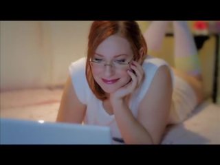 Camille crimson দেয় enticing টিউব মোজা কঠিন পরিশ্রম