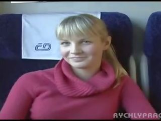 Публічний секс кліп в потяг солодка підліток