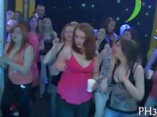 2 waiters трахання один ескорт