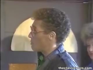 Billiard 他妈的 为 该 毛茸茸 女