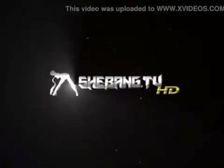 Shebang.tv - יַסמִין ג'יימס & בן קלי