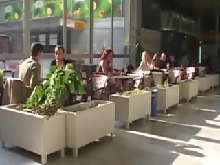 Мила стюардеса погладжування жорсткий manhood до кінчання