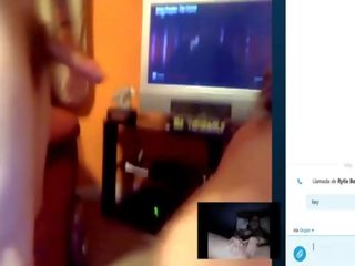 Невероятен magnificent двойка на chatroulette! част 2 на skype!