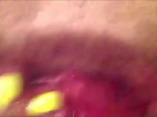 大 紅 pusssy 嘴唇 特寫