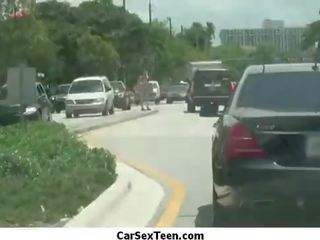 아마추어 비탄 아기 hitch hiking 용 에이 타기 과 도착 그만큼 궁극의 자동차 빌어 먹을 18