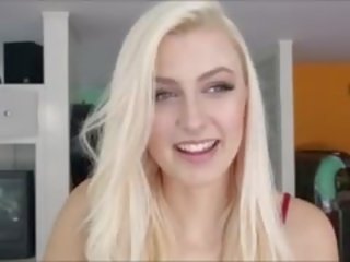 Білявка краса alexa отримує заповнений з сперма