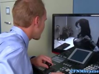 Възрастен голям бюст порно звезда лиза ан в а тройно