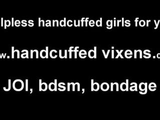 Аз мисъл handcuffs ще бъде шега но аз беше погрешно джой