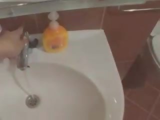 Тонкий володарка пісяти і трахання в в ранок