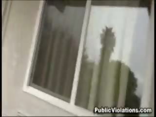 穷 业余 女孩 sharked 在 公