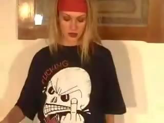 骑自行车的人 母狗 脱衣