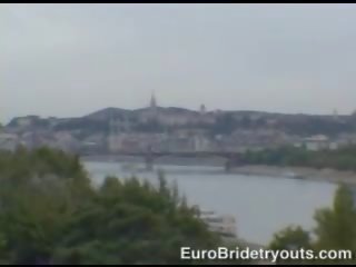 Аматьори удивителни червенокоси captivating съпруга говорим с тя съпруг