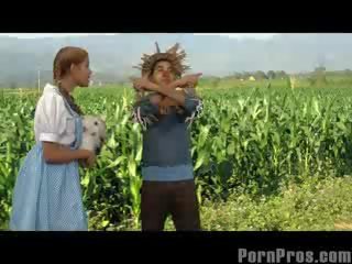Dorothy дупа відскоки з в witch!