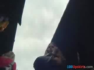 Насолоджуйтесь в first-rate дупа slit seen вгору в спідниця