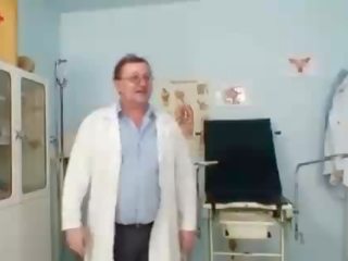 Viktorie дивна гіно манда рефлектор експертиза по старий медична людина