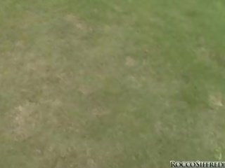 Skanky stunner мудак зруйнований по рокко