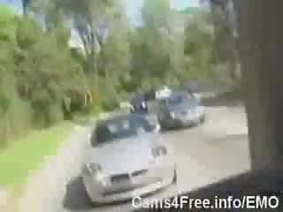 Емо smashing мацка готически мацка задна седалка майната!