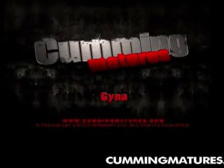 Cumming Matures: Grandpa fisting granny's pussy