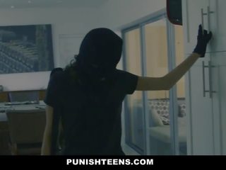 Punishteens - великий дупа thief закута в наручники і трахкав