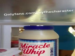 হার্ডকোর মধ্যে ঐ fridge