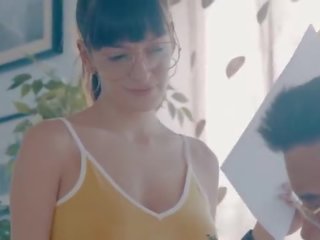 Сладъл caomei иска към измама с тя шеф