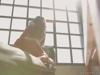 Очарователни млад брюнетка мастурбиране