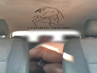 Too desiring She couldn't wait &vert; Creamy Pussy Rides peter in Car