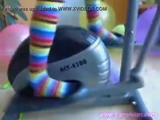 Будівля вгору a sweat в той час як робота з