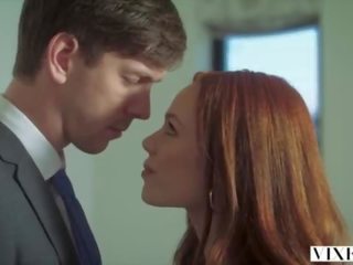 Мегера ella hughes напрошується для бути пов'язаний вгору і dominated