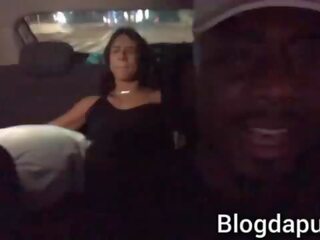 Casal inventa 드 foder dentro 할 carro 할 casal porra loka e acabo dando merda&period;&colon;