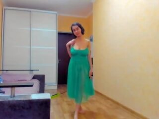 Extraordinary myla ангел в зелений transparent dress&excl;