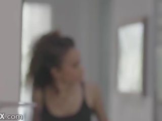 Eroticax - sensational кішка burgler отримує caught&comma; вибух & смоктати