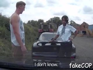 Хтивий для в макс підробка поліцейський keeps jumping на a товстий manhood