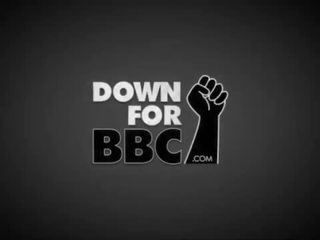 向下 為 bbc&colon; sadie blair 填充 同 isiah maxwell 怪物 10 英寸
