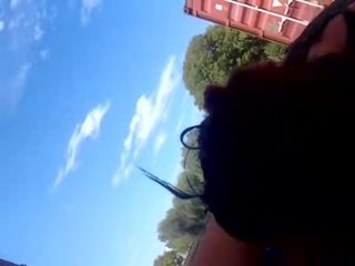 Духане, изпразване в уста, пиян, публичен