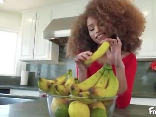 Randy Cecilia Finally Tastes Her Stepdad's penis